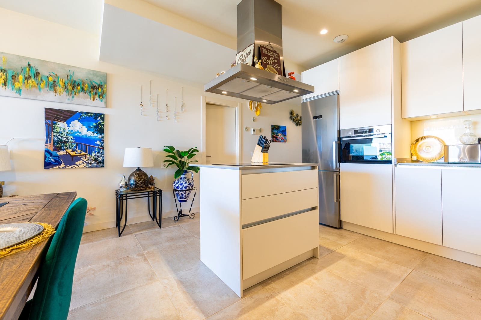 3 sypialnia Apartament na sprzedaż w La Cala de Mijas z basenem garażem - 725 000 € (Ref: 9880458)