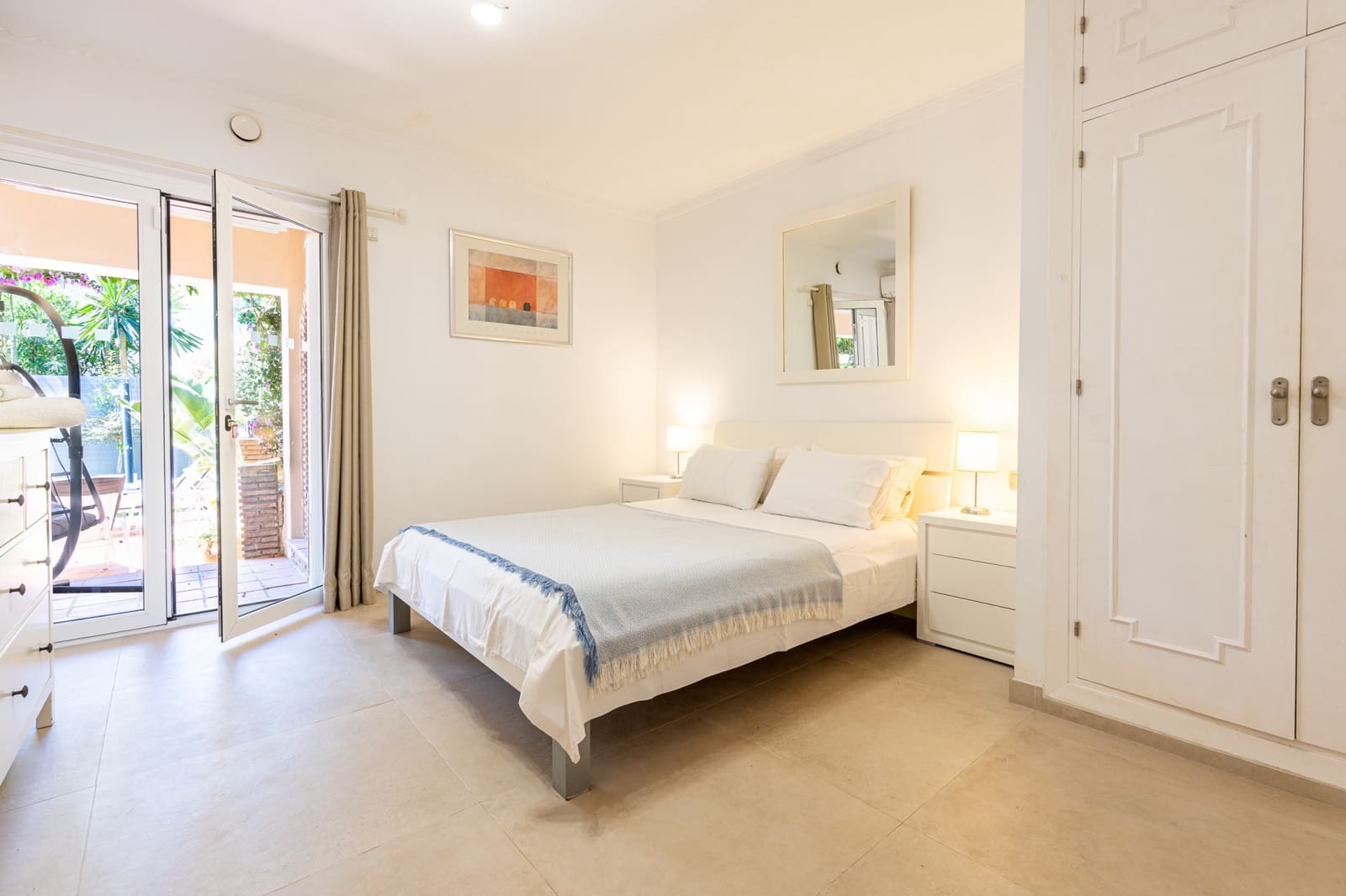 6 soverom Villa til salgs i Calahonda med svømmebasseng garasje - € 1 490 000 (Ref: 9891528)