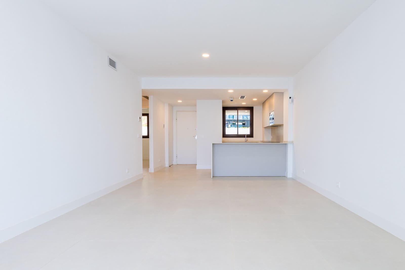 Apartamento de 2 habitaciones en Benalmádena en venta con piscina garaje - 495.000 € (Ref: 9891529)