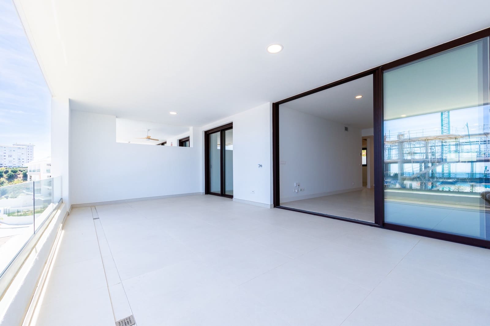 Apartamento de 2 habitaciones en Benalmádena en venta con piscina garaje - 495.000 € (Ref: 9891529)