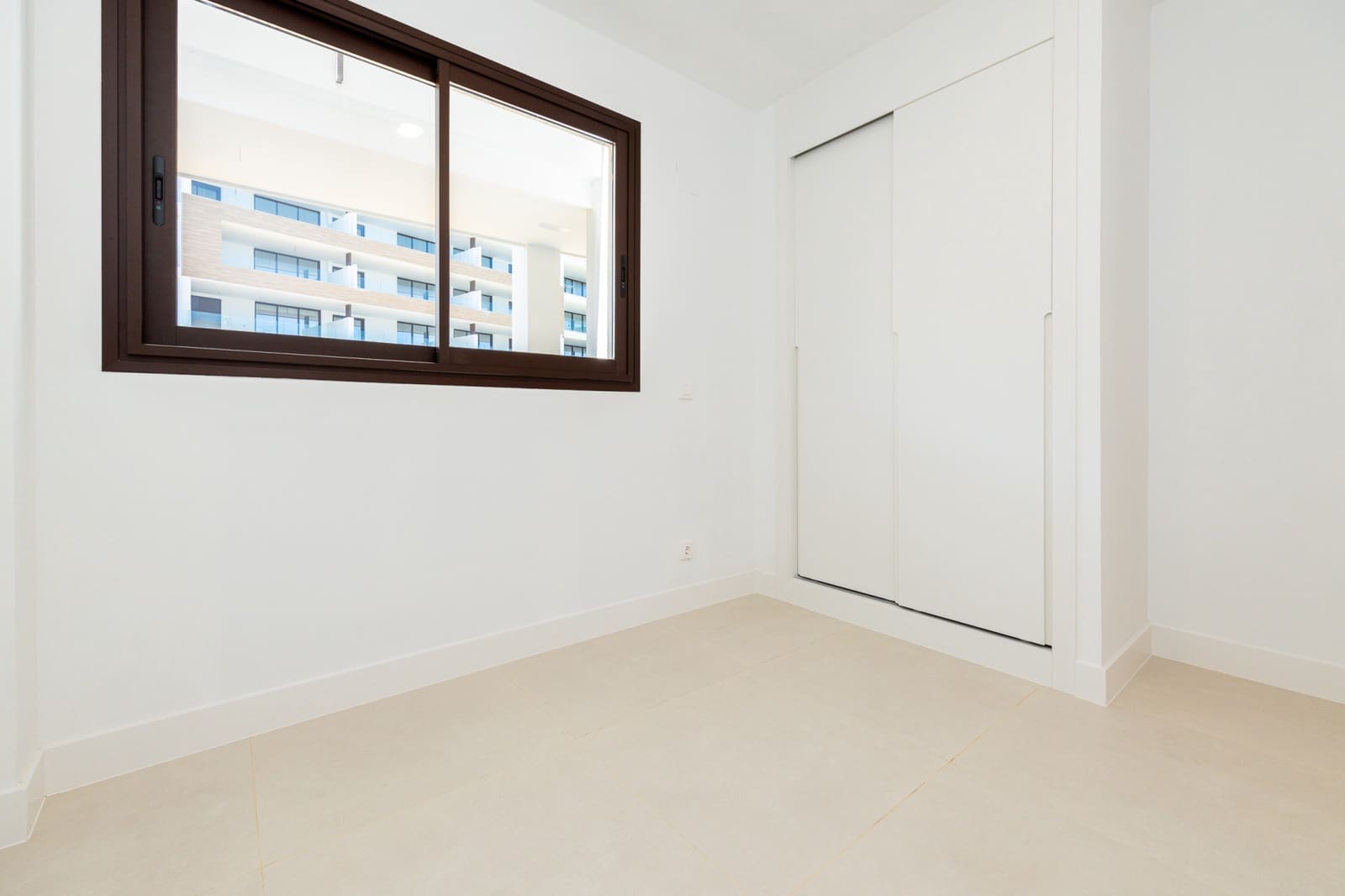 Apartamento de 2 habitaciones en Benalmádena en venta con piscina garaje - 495.000 € (Ref: 9891529)