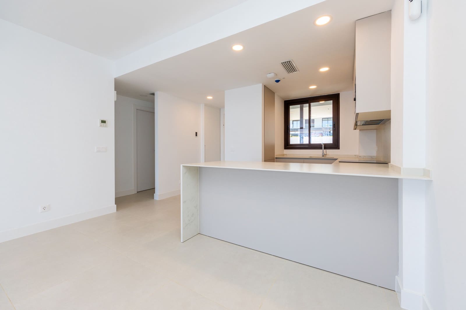 Apartamento de 2 habitaciones en Benalmádena en venta con piscina garaje - 495.000 € (Ref: 9891529)