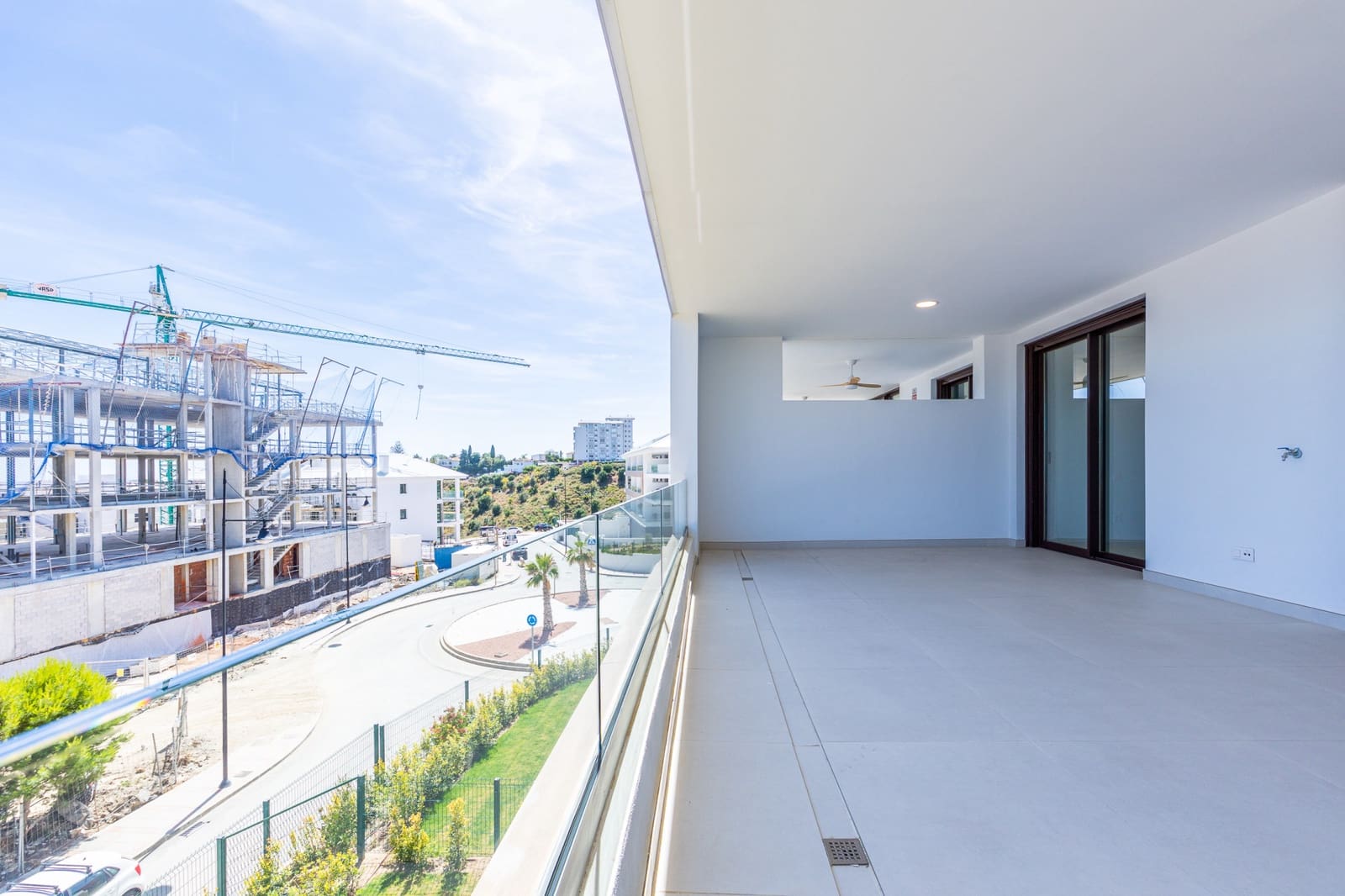 Apartamento de 2 habitaciones en Benalmádena en venta con piscina garaje - 495.000 € (Ref: 9891529)