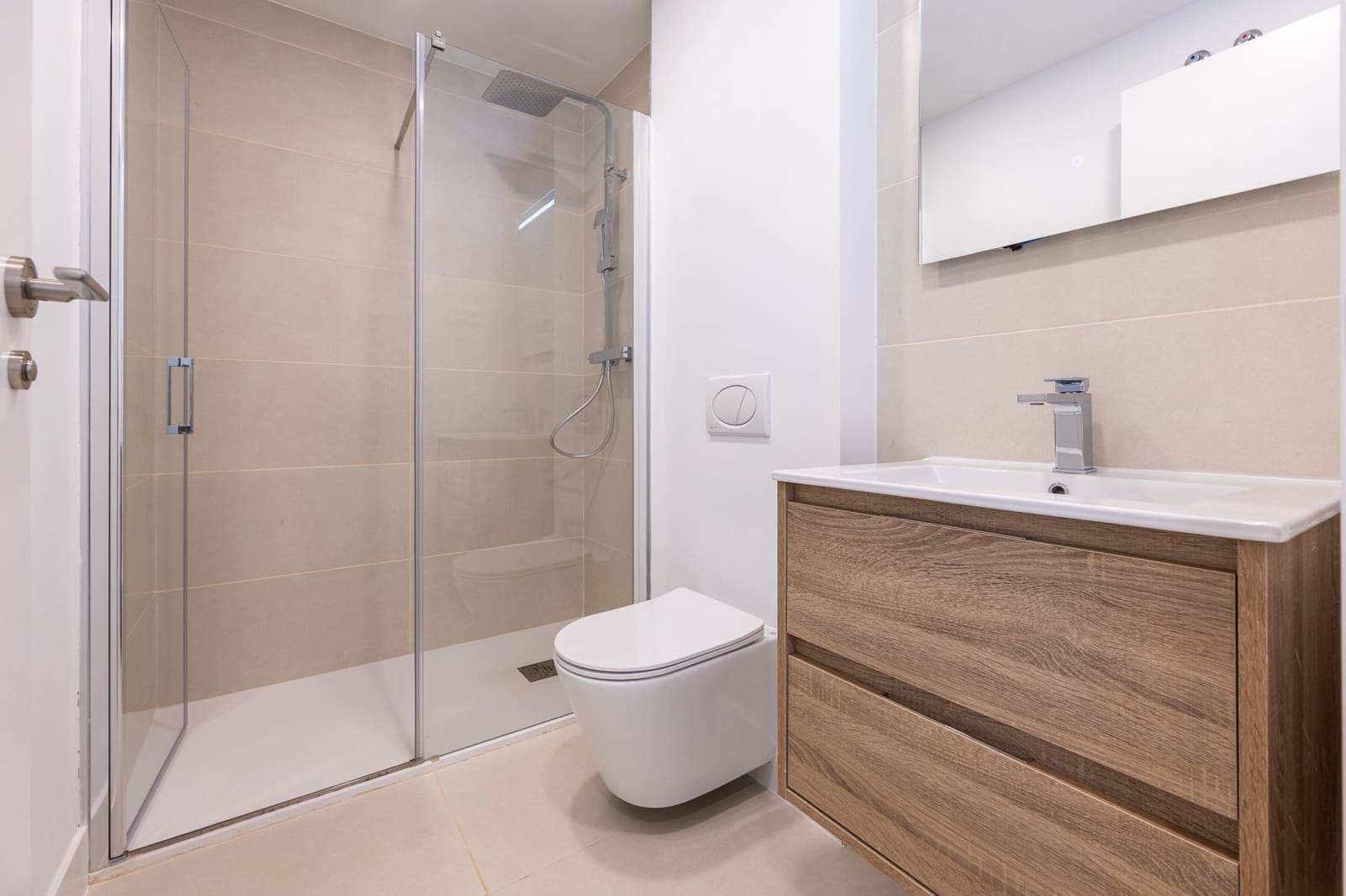 Apartamento de 2 habitaciones en Benalmádena en venta con piscina garaje - 495.000 € (Ref: 9891529)