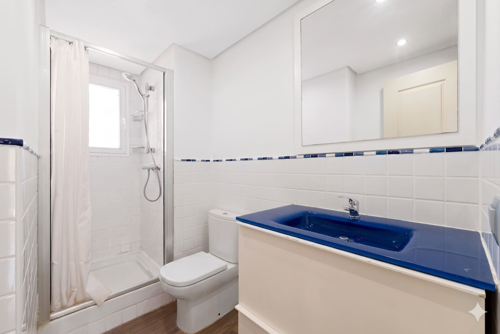 3 sypialnia Apartament na sprzedaż w Benalmadena Costa z basenem garażem - 395 000 € (Ref: 9891530)