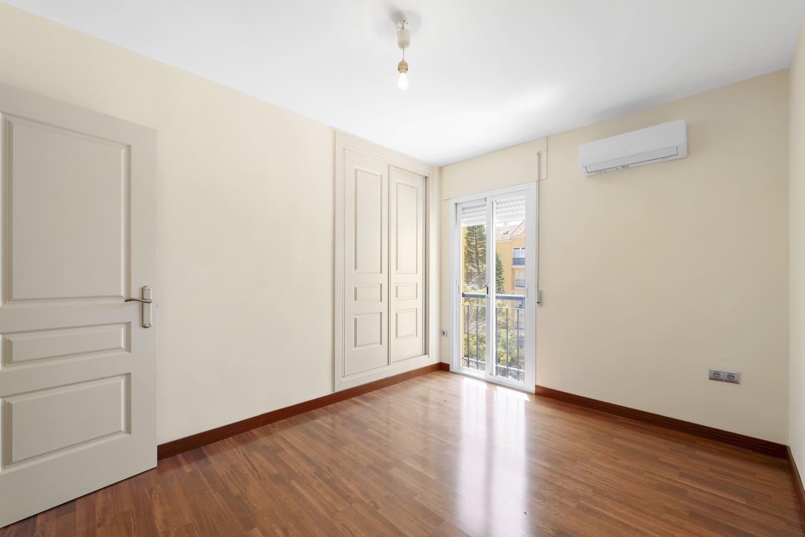 3 sypialnia Apartament na sprzedaż w Benalmadena Costa z basenem garażem - 395 000 € (Ref: 9891530)