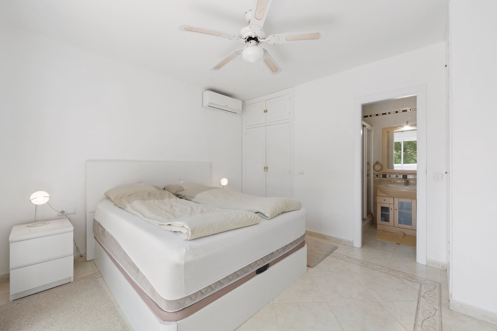 3 Zimmer Villa zu verkaufen in Calahonda mit Pool - 535.000 € (Ref: 9898608)