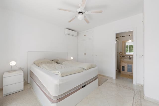 3 Zimmer Villa zu verkaufen in Calahonda, Mijas mit Pool - 535.000 € (Ref: 9898608)