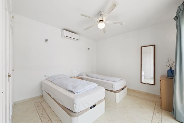 3 Zimmer Villa zu verkaufen in Calahonda, Mijas mit Pool - 535.000 € (Ref: 9898608)