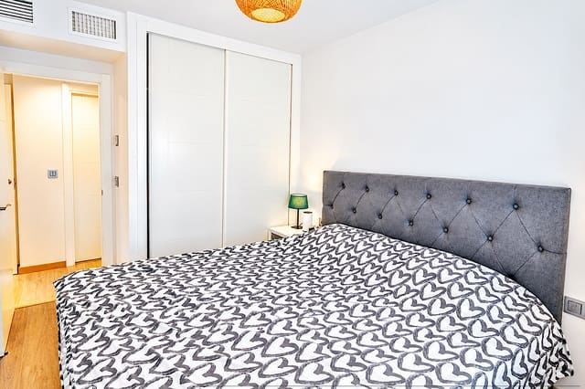 2 soveværelse Lejlighed til salg i Torremolinos - € 465.000 (Ref: 9906656)
