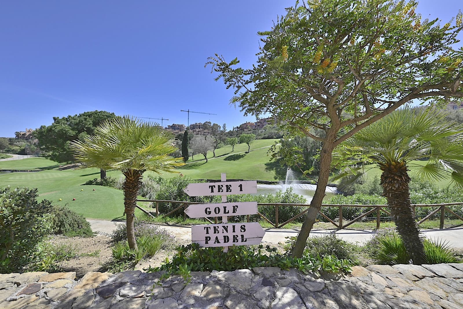 Apartamento de 2 habitaciones en Marbella en venta con piscina garaje - 425.000 € (Ref: 9912369)