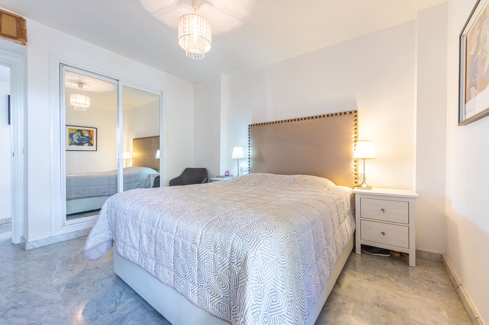 Apartamento de 2 habitaciones en Calahonda en venta con piscina garaje - 340.000 € (Ref: 9912371)