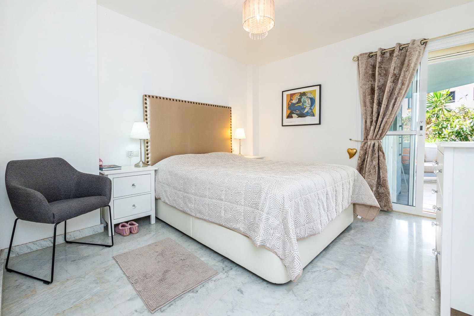 Apartamento de 2 habitaciones en Calahonda en venta con piscina garaje - 340.000 € (Ref: 9912371)