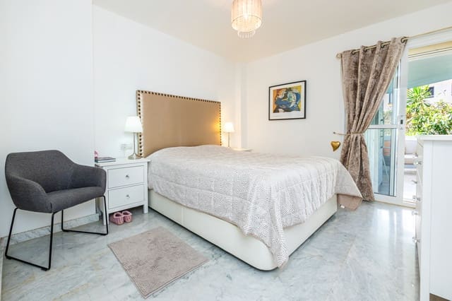 Apartamento de 2 habitaciones en Calahonda, Mijas en venta con piscina garaje - 340.000 € (Ref: 9912371)