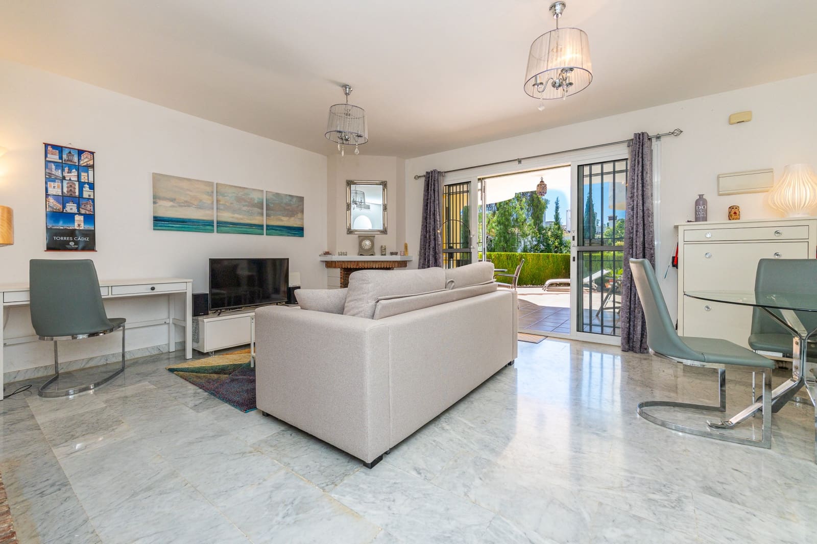 Apartamento de 2 habitaciones en Calahonda en venta con piscina garaje - 340.000 € (Ref: 9912371)