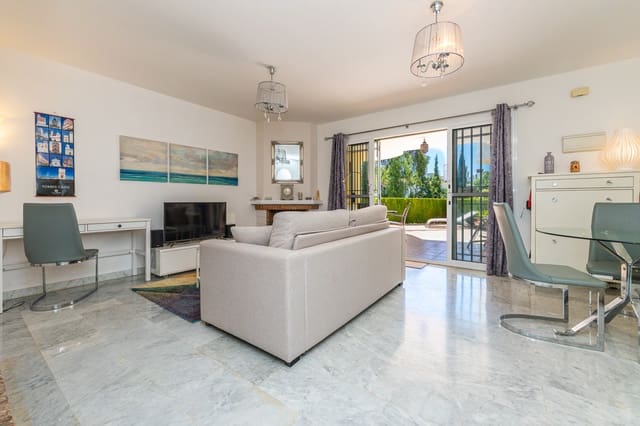 Apartamento de 2 habitaciones en Calahonda, Mijas en venta con piscina garaje - 340.000 € (Ref: 9912371)