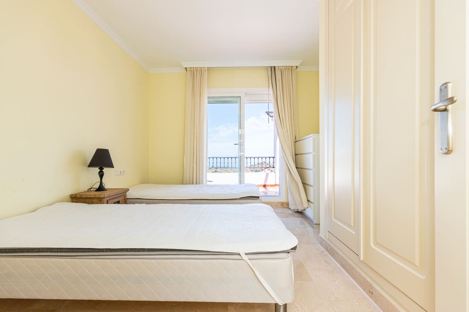 2 soverom Penthouse til salgs i Calahonda med svømmebasseng garasje - € 495 000 (Ref: 9916407)