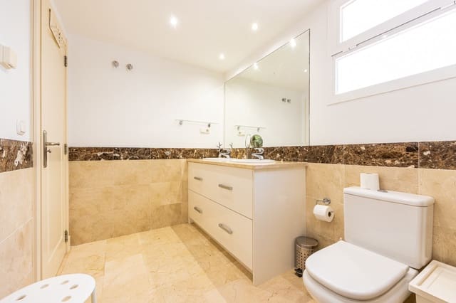 2 soverom Penthouse til salgs i Calahonda, Mijas med svømmebasseng garasje - € 495 000 (Ref: 9916407)