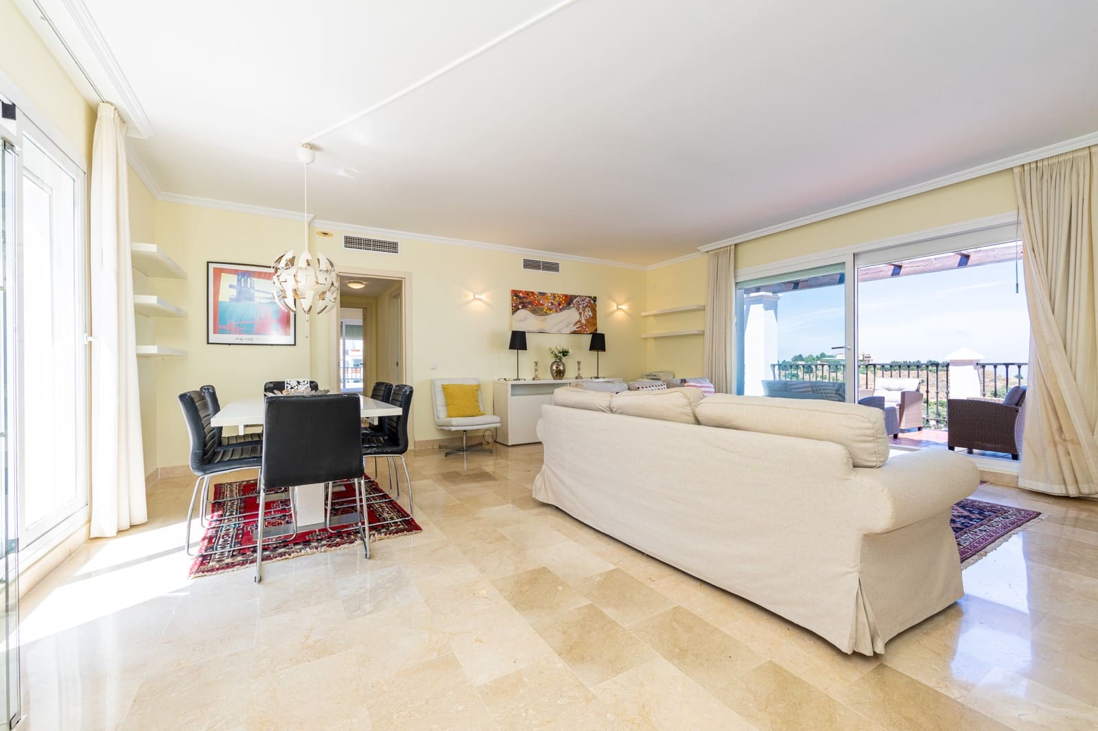 2 soverom Penthouse til salgs i Calahonda med svømmebasseng garasje - € 495 000 (Ref: 9916407)