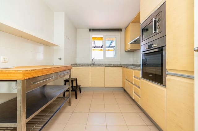 2 soverom Penthouse til salgs i Calahonda, Mijas med svømmebasseng garasje - € 495 000 (Ref: 9916407)