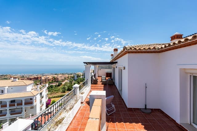 2 soverom Penthouse til salgs i Calahonda, Mijas med svømmebasseng garasje - € 495 000 (Ref: 9916407)