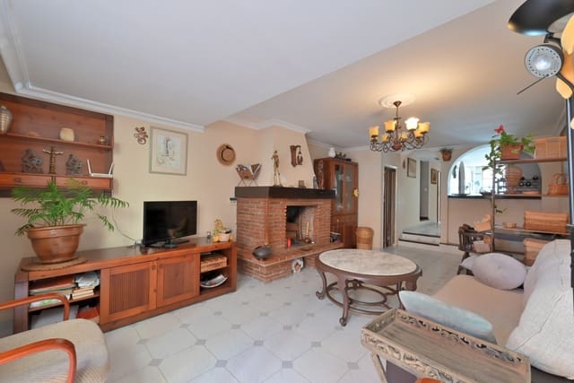 3 Zimmer Haus zu verkaufen in Calahonda, Mijas mit Pool Garage - 350.000 € (Ref: 9919191)