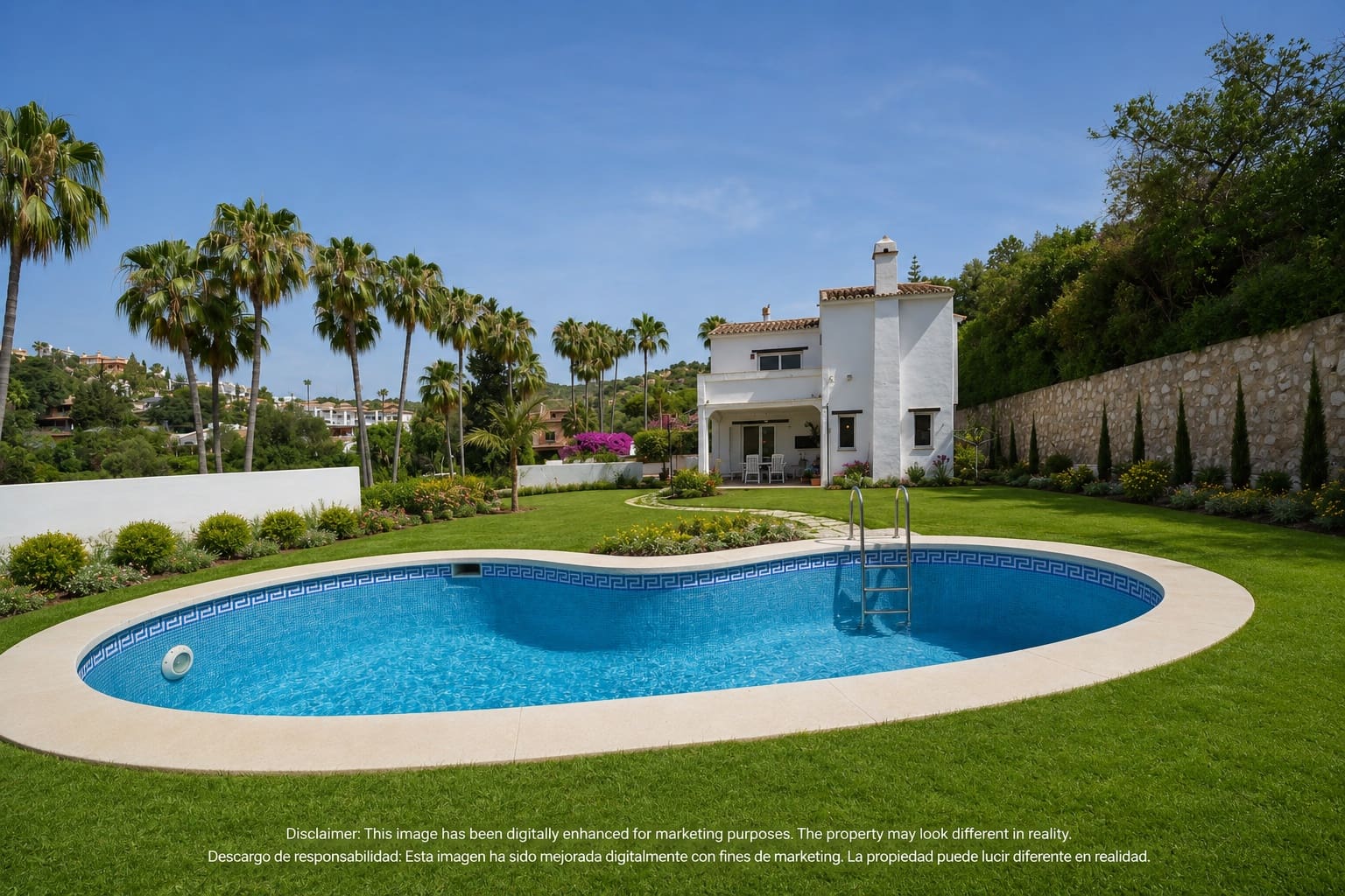 Chalet de 2 habitaciones en Calahonda en venta con piscina garaje - 850.000 € (Ref: 9921575)