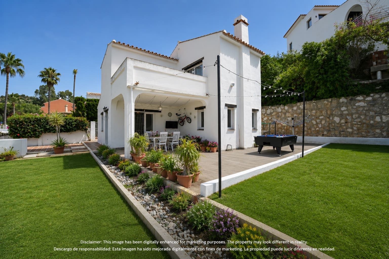 Chalet de 2 habitaciones en Calahonda en venta con piscina garaje - 850.000 € (Ref: 9921575)