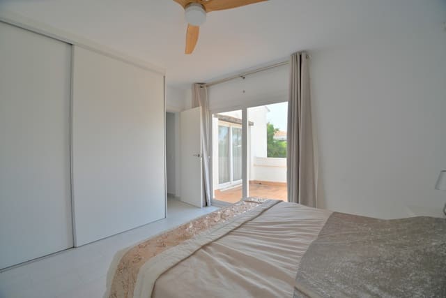 2 Zimmer Villa zu verkaufen in Calahonda, Mijas mit Pool Garage - 850.000 € (Ref: 9921575)