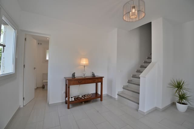 2 Zimmer Villa zu verkaufen in Calahonda, Mijas mit Pool Garage - 850.000 € (Ref: 9921575)