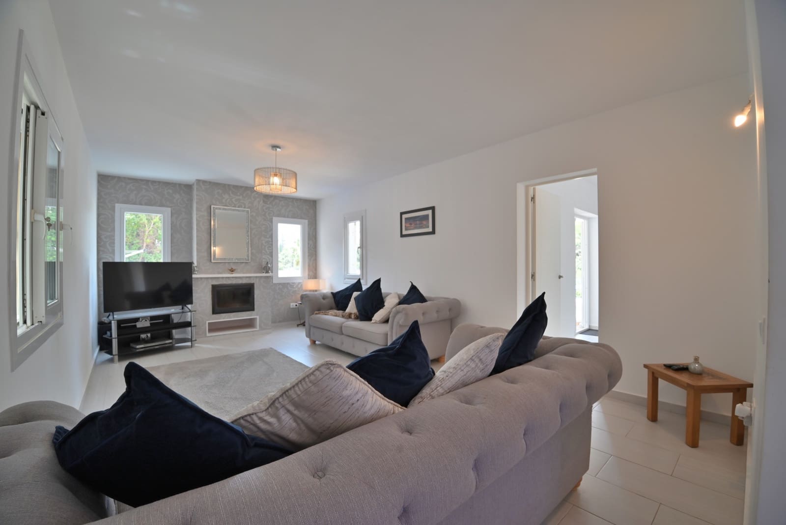 Chalet de 2 habitaciones en Calahonda en venta con piscina garaje - 850.000 € (Ref: 9921575)