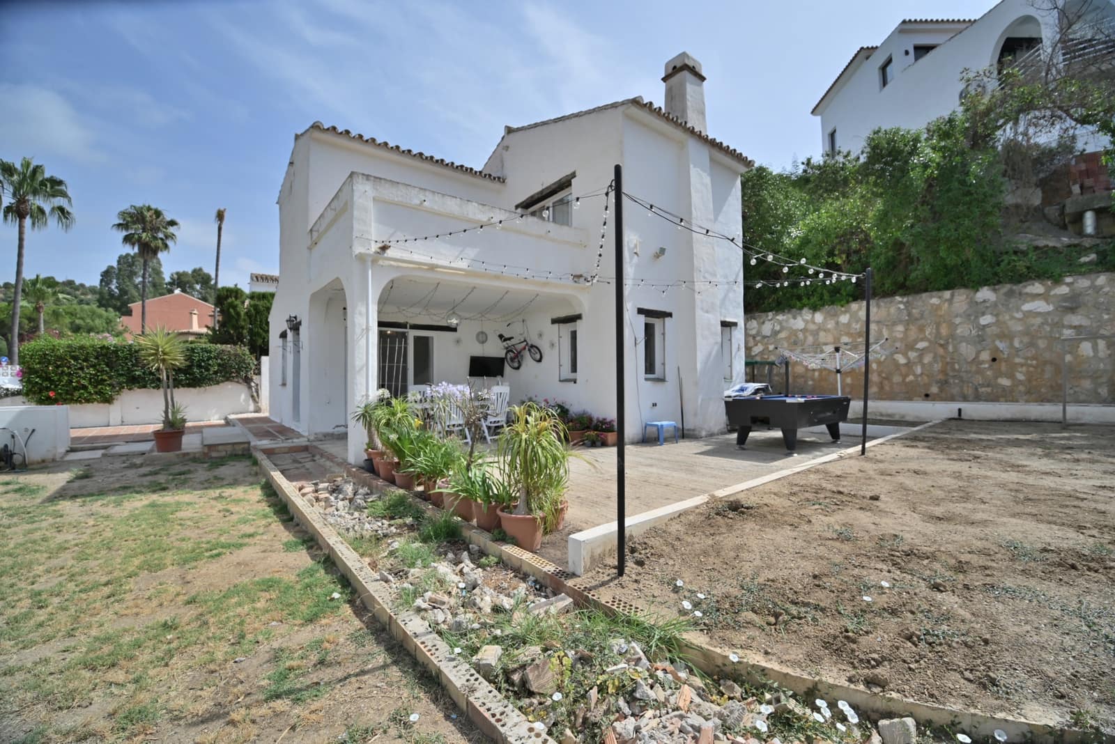 Chalet de 2 habitaciones en Calahonda en venta con piscina garaje - 850.000 € (Ref: 9921575)