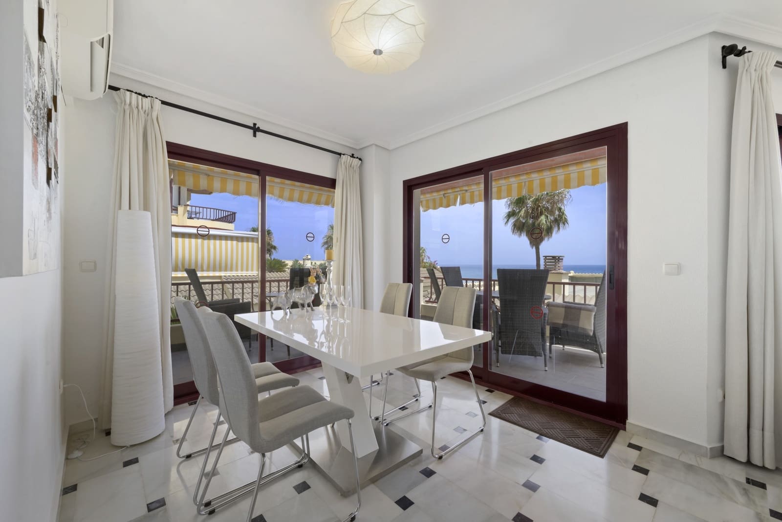 2 camera da letto Appartamento in vendita in Riviera del Sol con piscina garage - 450.000 € (Rif: 9921576)