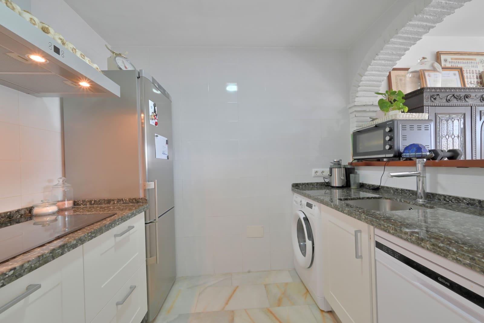 Apartamento de 2 habitaciones en Calahonda en venta con piscina garaje - 350.000 € (Ref: 9923122)