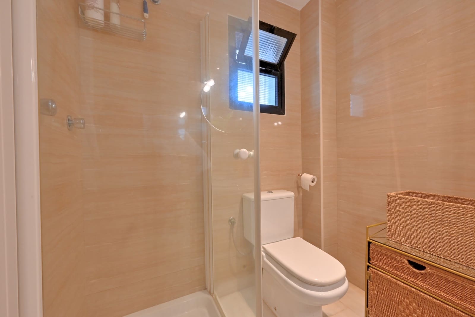 Apartamento de 2 habitaciones en Calahonda en venta con piscina garaje - 350.000 € (Ref: 9923122)