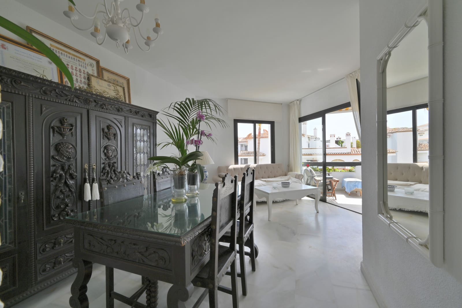 Apartamento de 2 habitaciones en Calahonda en venta con piscina garaje - 350.000 € (Ref: 9923122)