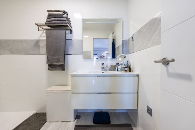 4 soverom Hus til salgs i Calahonda, Mijas med svømmebasseng garasje - € 585 000 (Ref: 9923123)