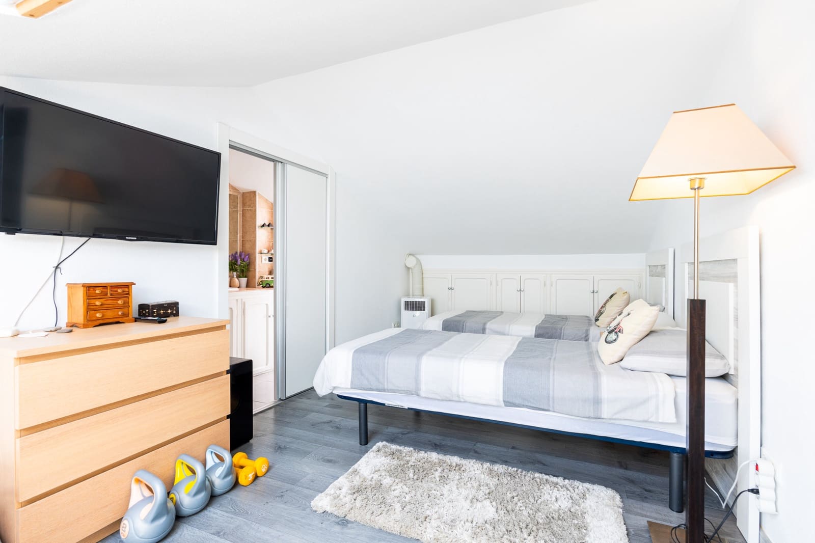 4 soverom Hus til salgs i Calahonda med svømmebasseng garasje - € 585 000 (Ref: 9923123)