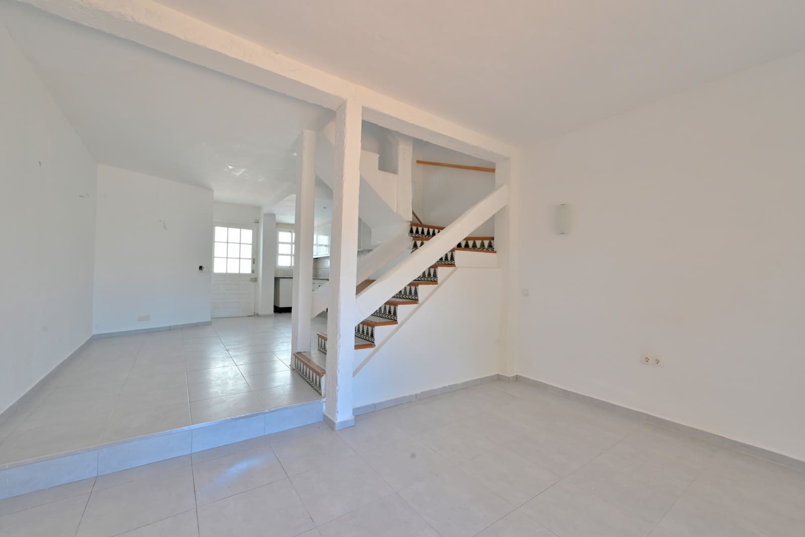 Casa de 2 habitaciones en Calahonda en venta con piscina - 325.000 € (Ref: 9926591)