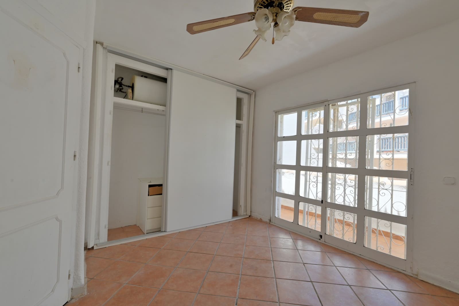 Casa de 2 habitaciones en Calahonda en venta con piscina - 325.000 € (Ref: 9926591)