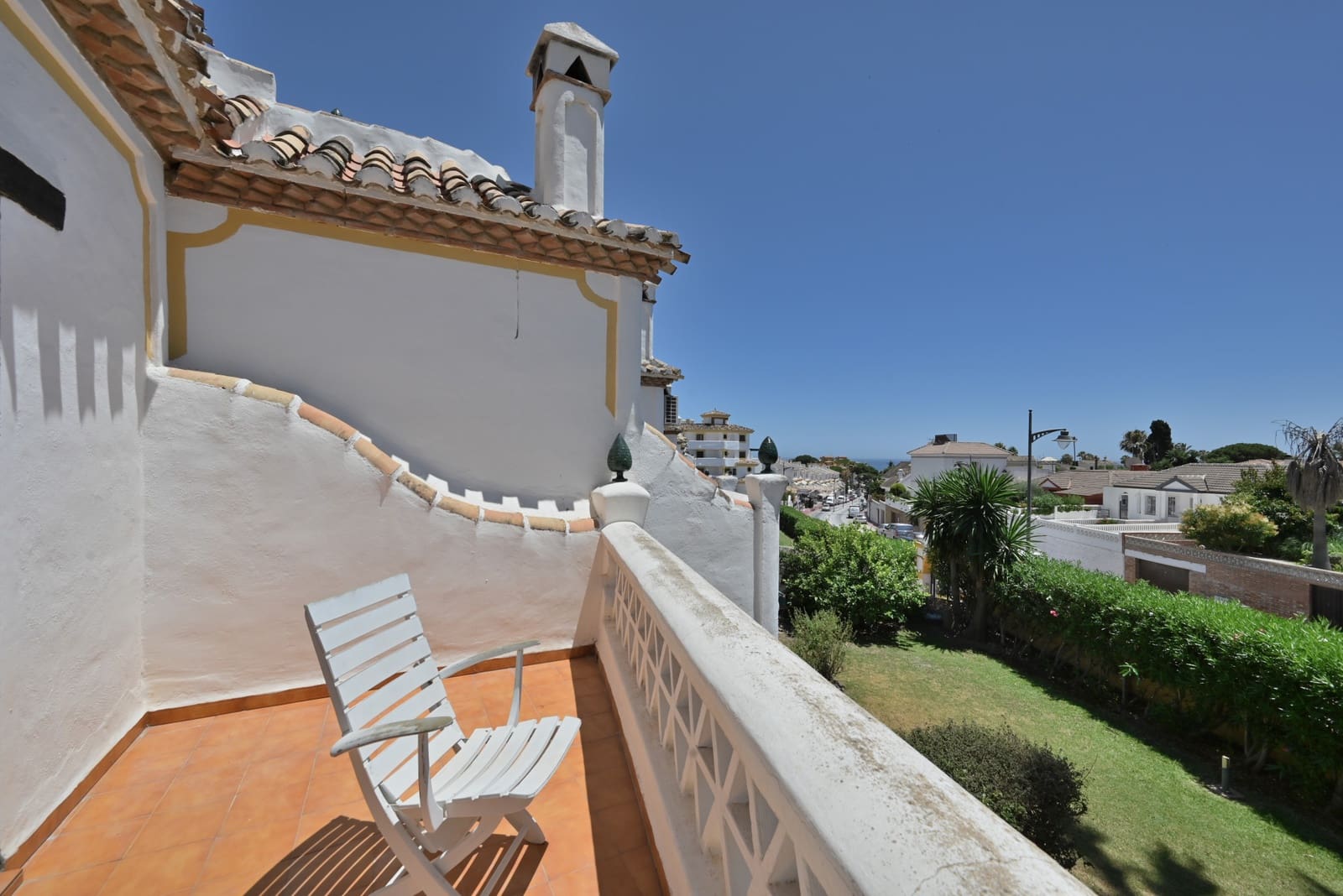 Casa de 2 habitaciones en Calahonda en venta con piscina - 325.000 € (Ref: 9926591)