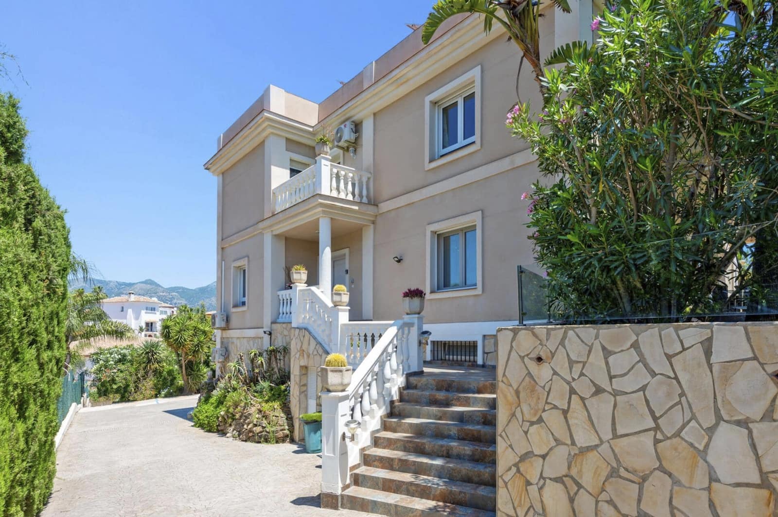 8 soveværelse Villa til salg i Campo Mijas med swimmingpool garage - € 1.795.000 (Ref: 9932669)