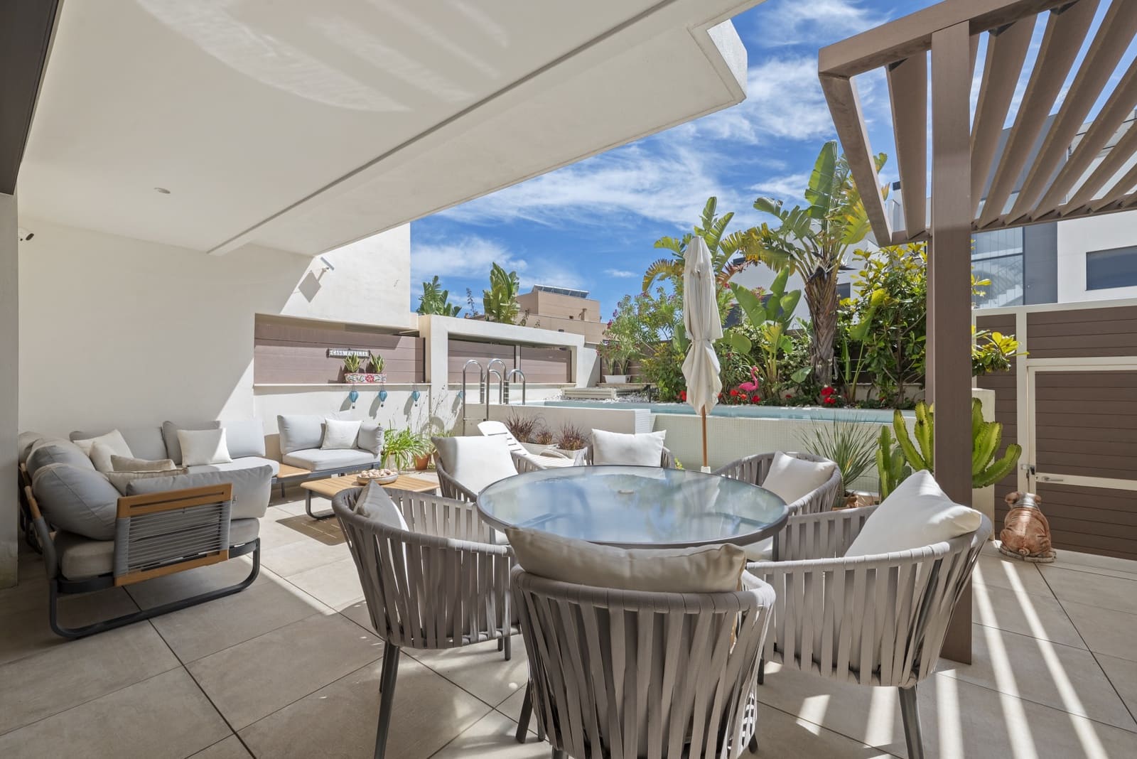 Casa de 4 habitaciones en La Cala de Mijas en venta con piscina garaje - 999.000 € (Ref: 9932670)