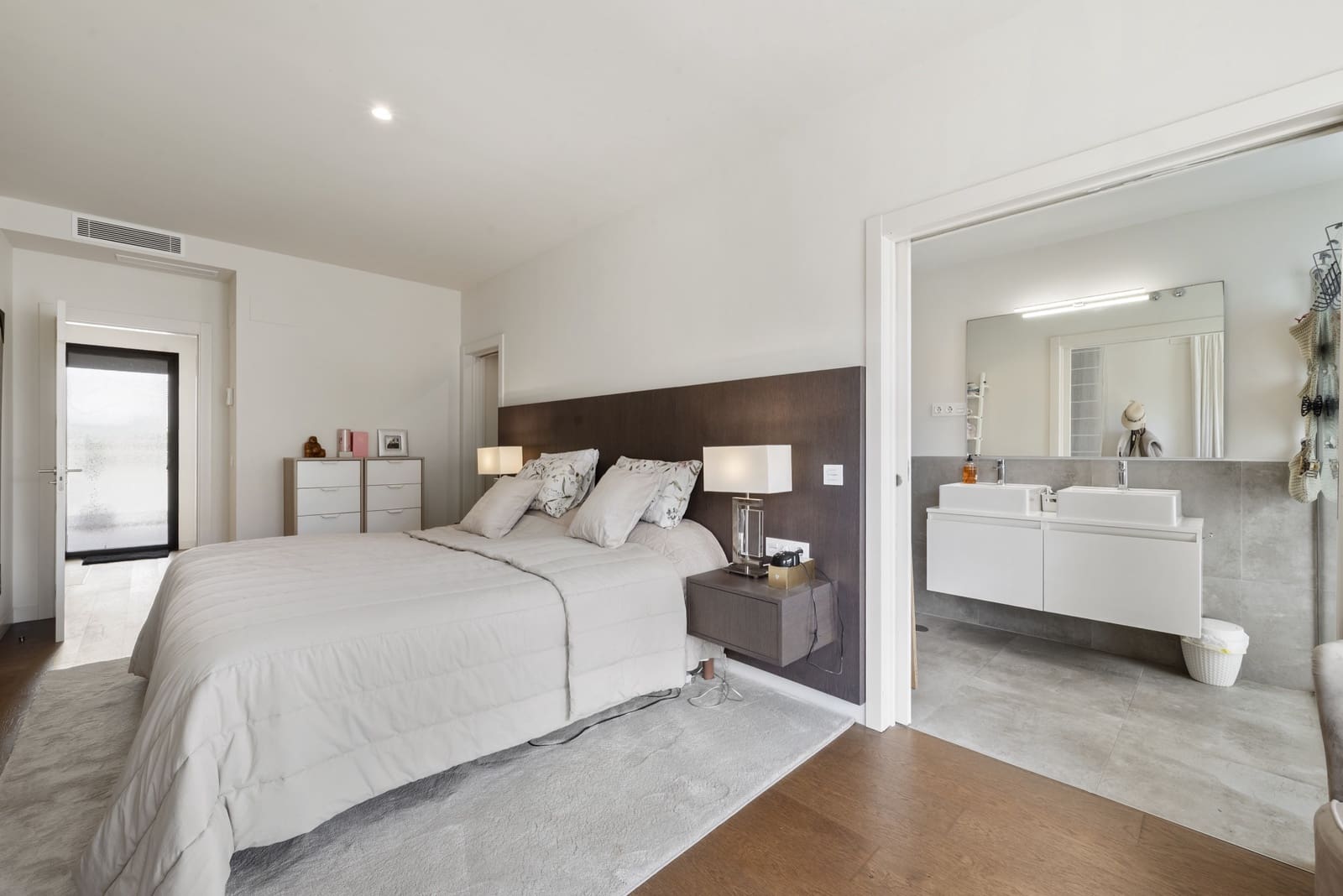 Casa de 4 habitaciones en La Cala de Mijas en venta con piscina garaje - 999.000 € (Ref: 9932670)