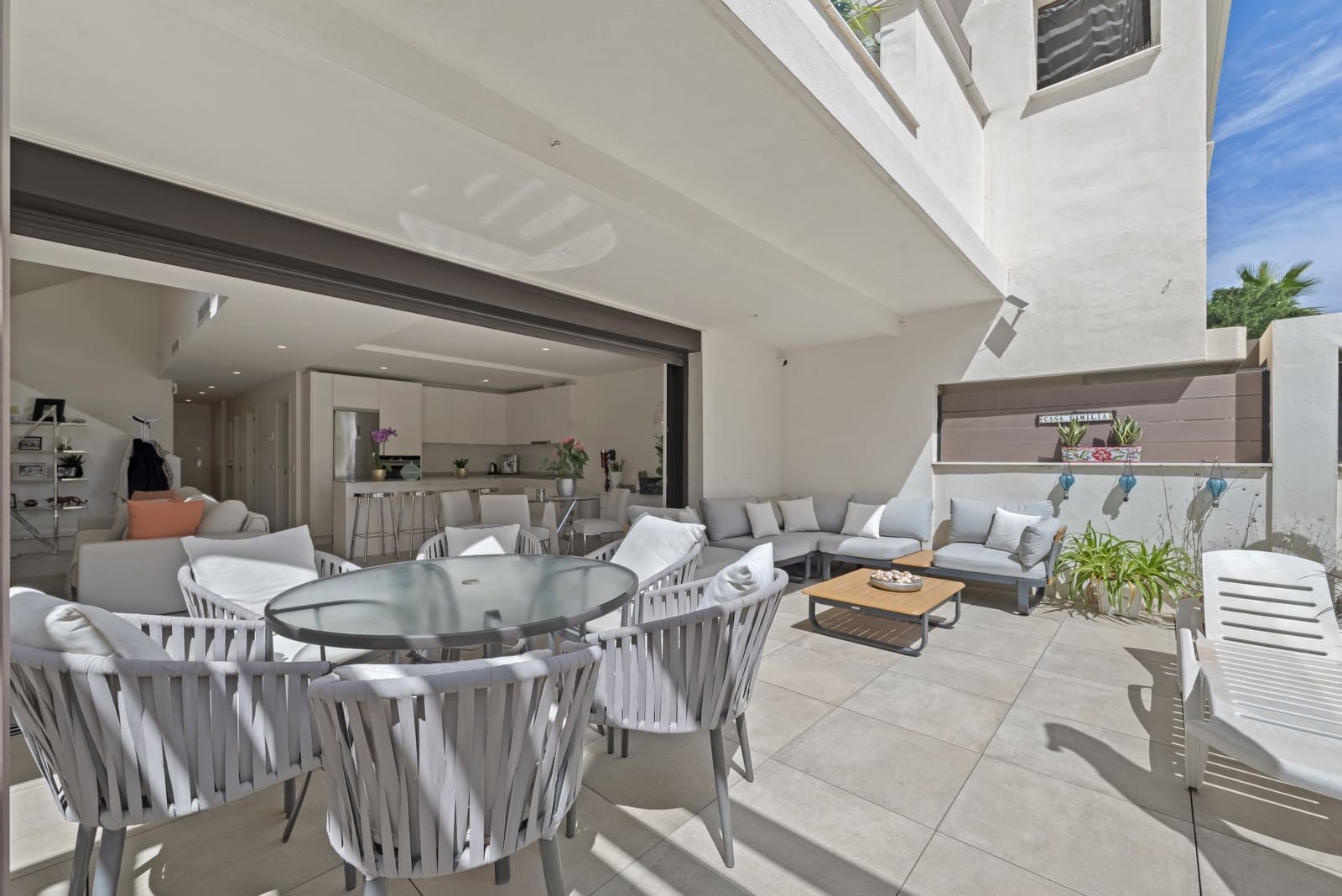 Casa de 4 habitaciones en La Cala de Mijas en venta con piscina garaje - 999.000 € (Ref: 9932670)