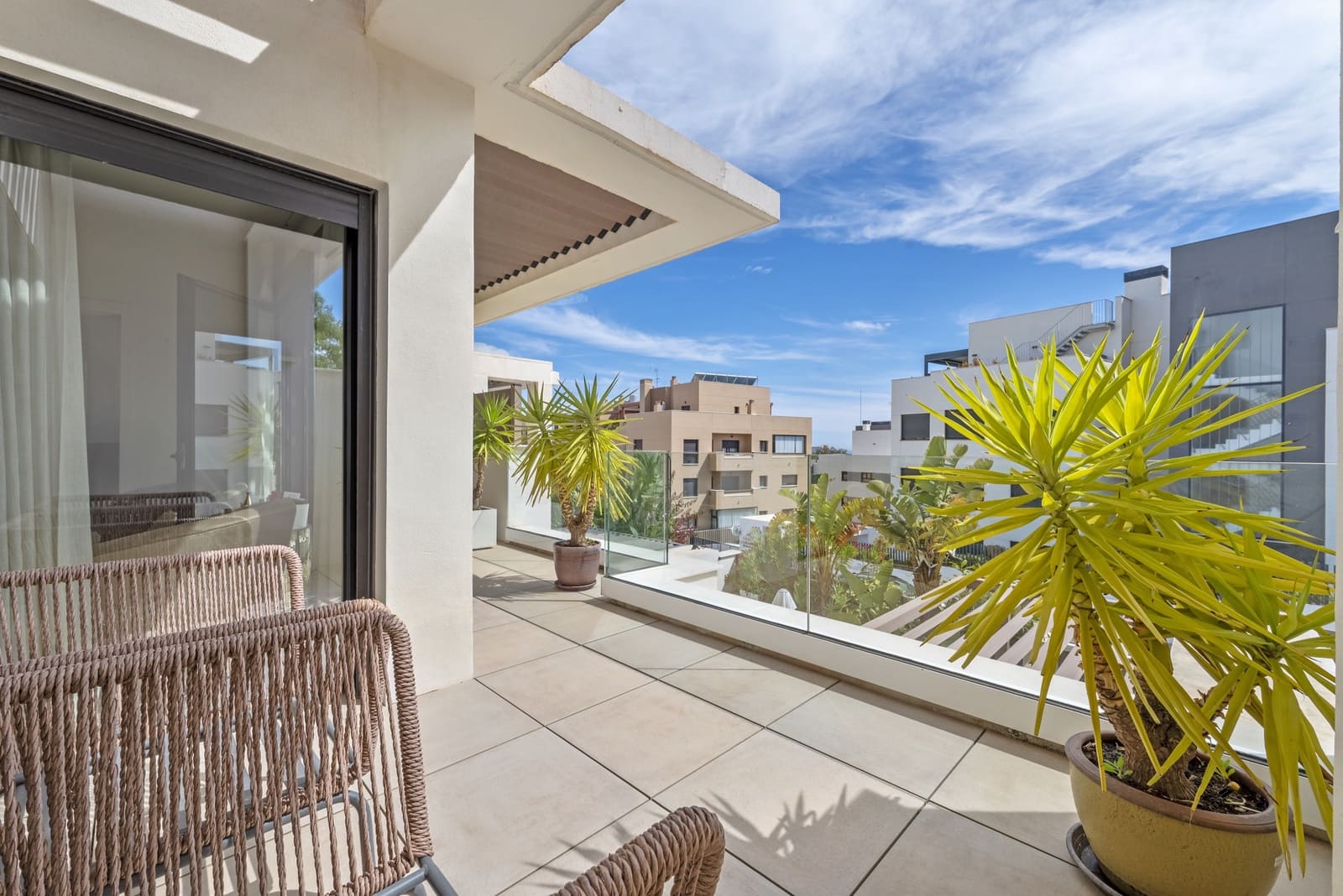 Casa de 4 habitaciones en La Cala de Mijas en venta con piscina garaje - 999.000 € (Ref: 9932670)