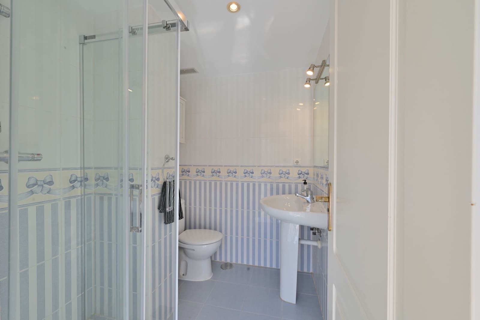 2 Zimmer Penthouse zu verkaufen in Calahonda mit Pool Garage - 359.000 € (Ref: 9937414)
