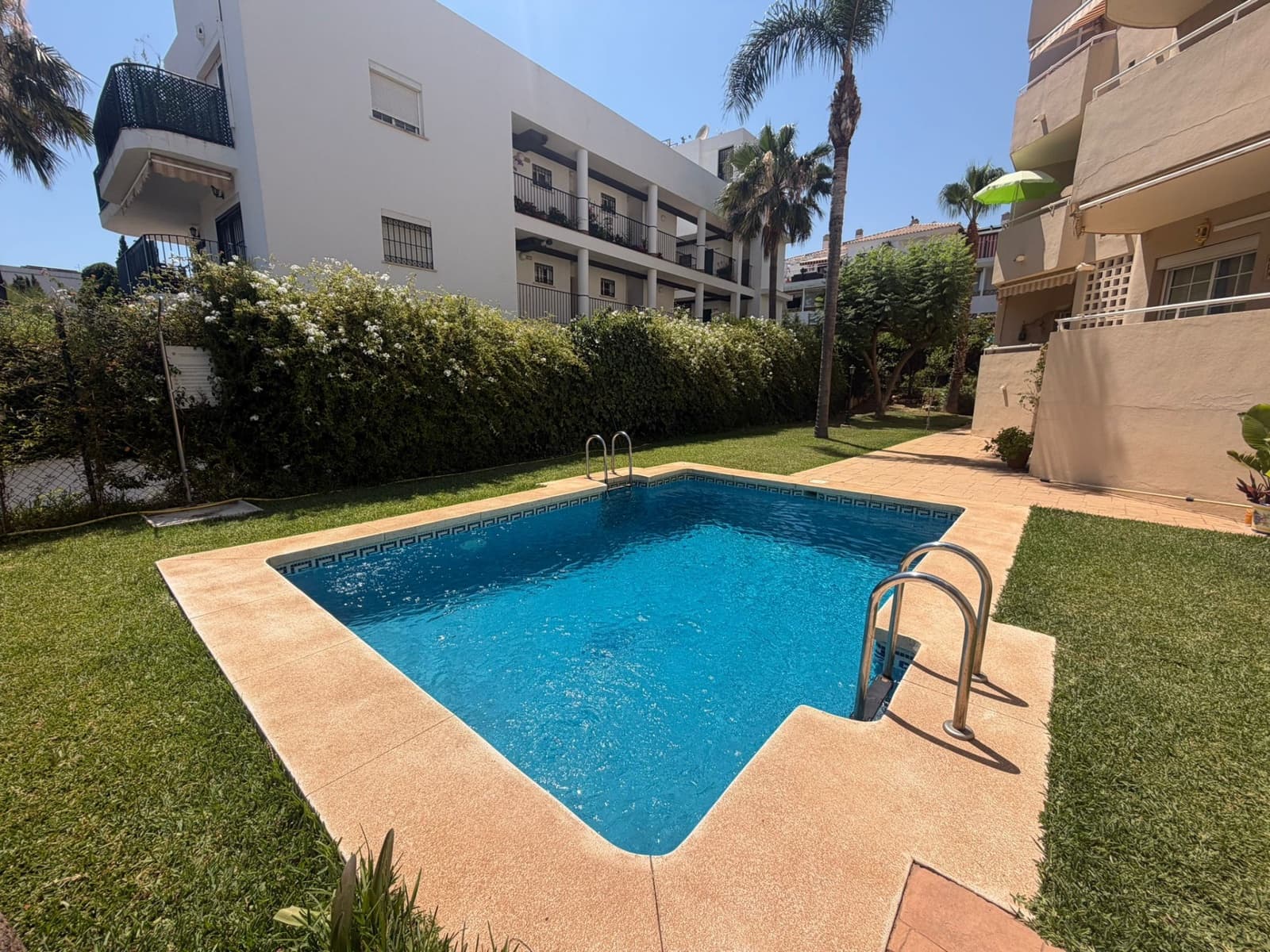 2 sovrum Lägenhet till salu i Torremolinos med pool garage - 549 000 € (Ref: 9941636)