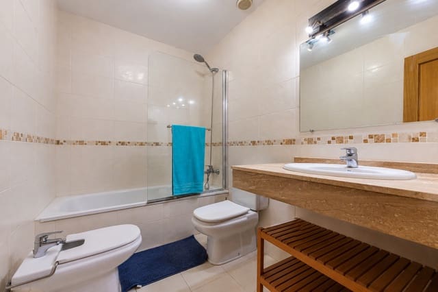 2 soverom Leilighet til salgs i Calahonda, Mijas med svømmebasseng garasje - € 325 000 (Ref: 9946879)