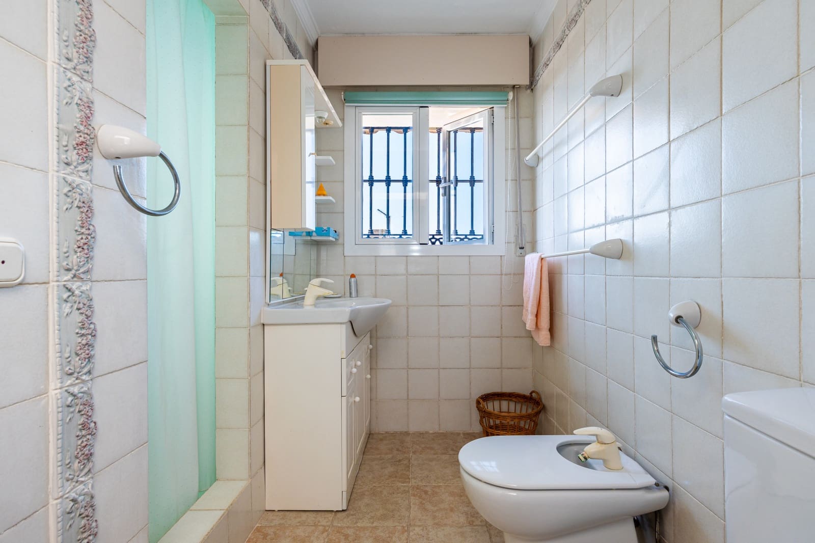 9 chambre Villa/Maison à vendre à El Chaparral avec piscine garage - 1 900 000 € (Ref: 9958952)